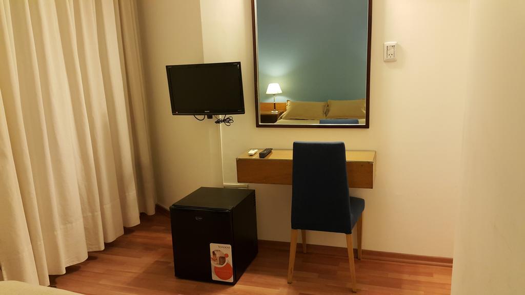 Hotel Avenida ブエノスアイレス エクステリア 写真