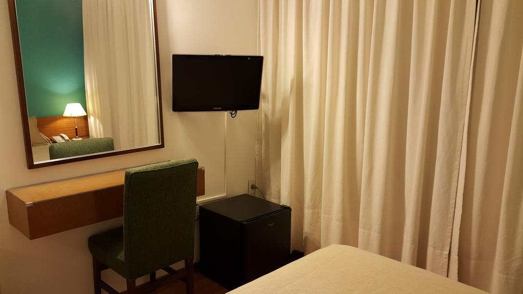 Hotel Avenida ブエノスアイレス エクステリア 写真