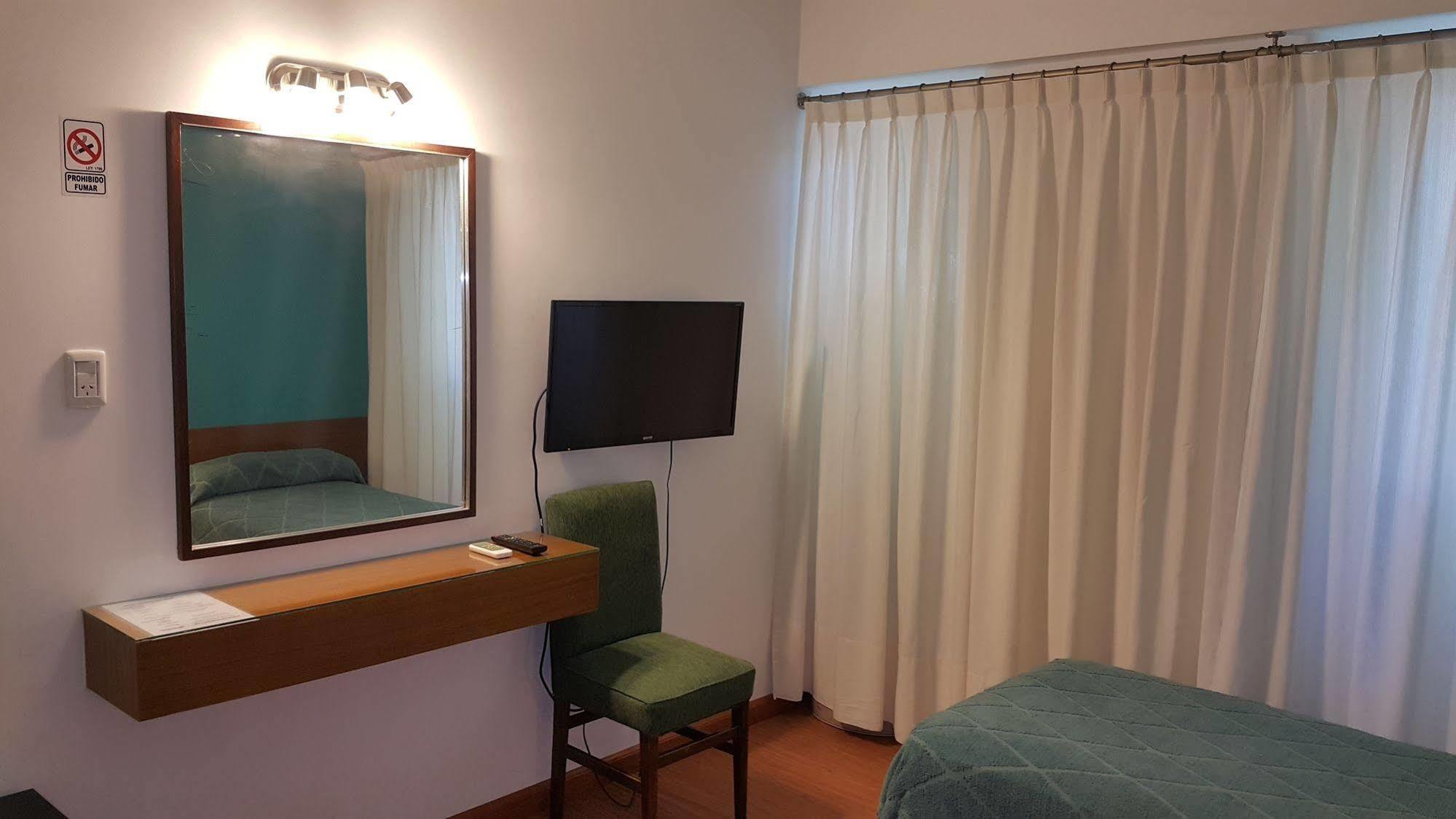 Hotel Avenida ブエノスアイレス エクステリア 写真