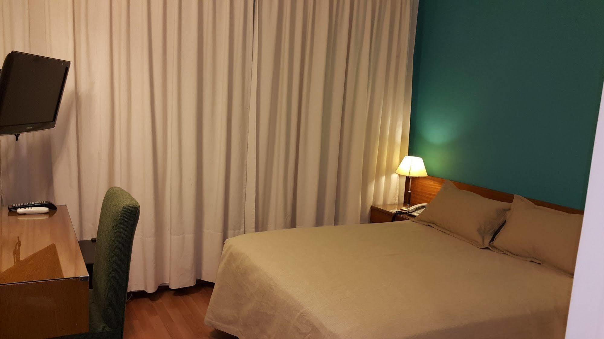 Hotel Avenida ブエノスアイレス エクステリア 写真