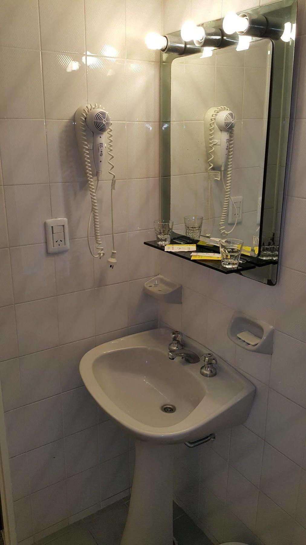 Hotel Avenida ブエノスアイレス エクステリア 写真