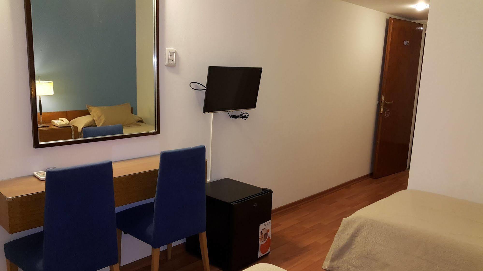 Hotel Avenida ブエノスアイレス エクステリア 写真
