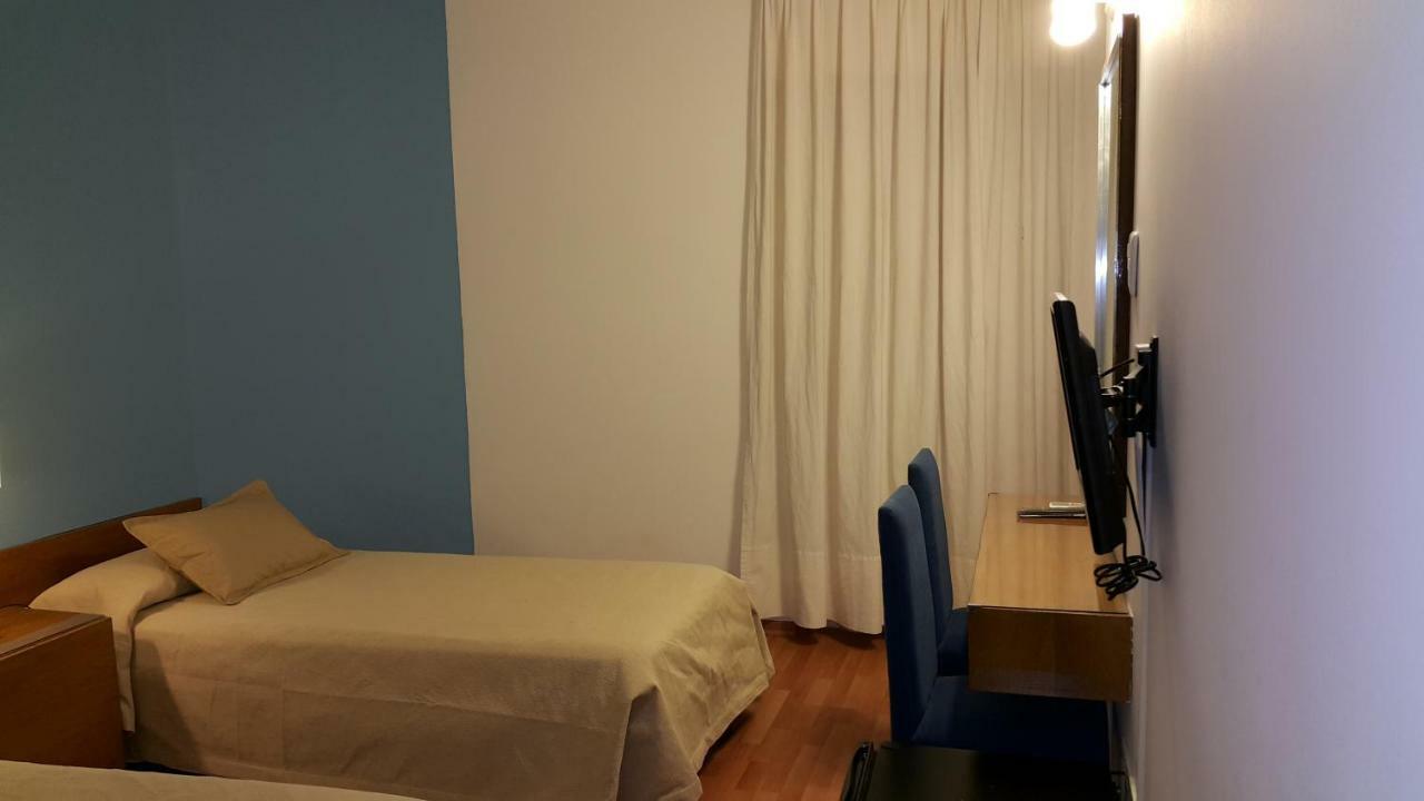 Hotel Avenida ブエノスアイレス エクステリア 写真